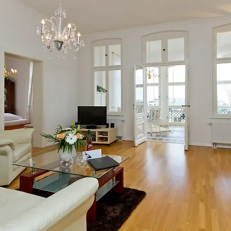 Charlottes Hoeh 05 Neuhof (Heringsdorf)